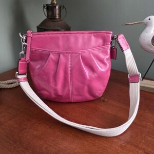 Coach Swingpack Soho Pink Patent Leather Crossbody Bag Y2K